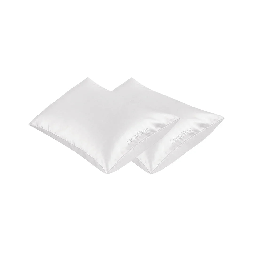 Two white 25-momme 6A grade mulberry silk pillowcases for hair and skin care.